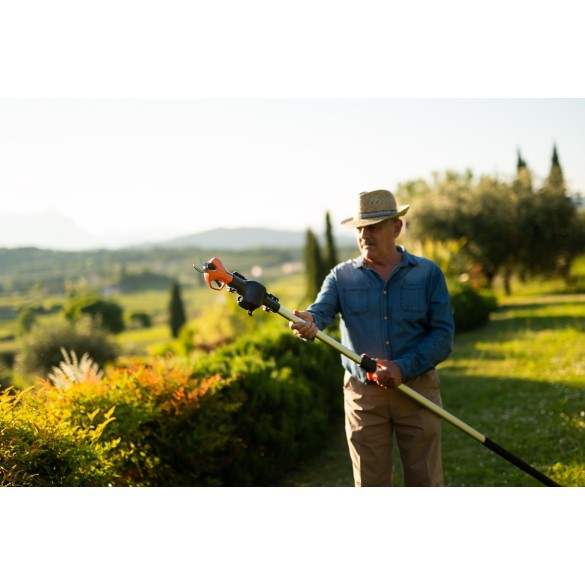 Forbice a Batteria Magma E-35 TP con Manico Telescopico Cm 145-225 STOCKER