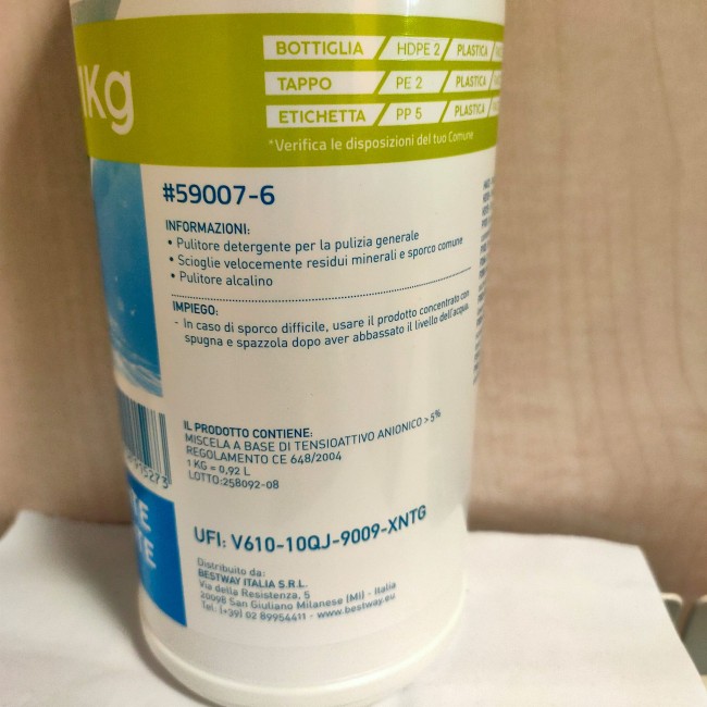 Sgrassante Liner & Bordi Piscina 1 L